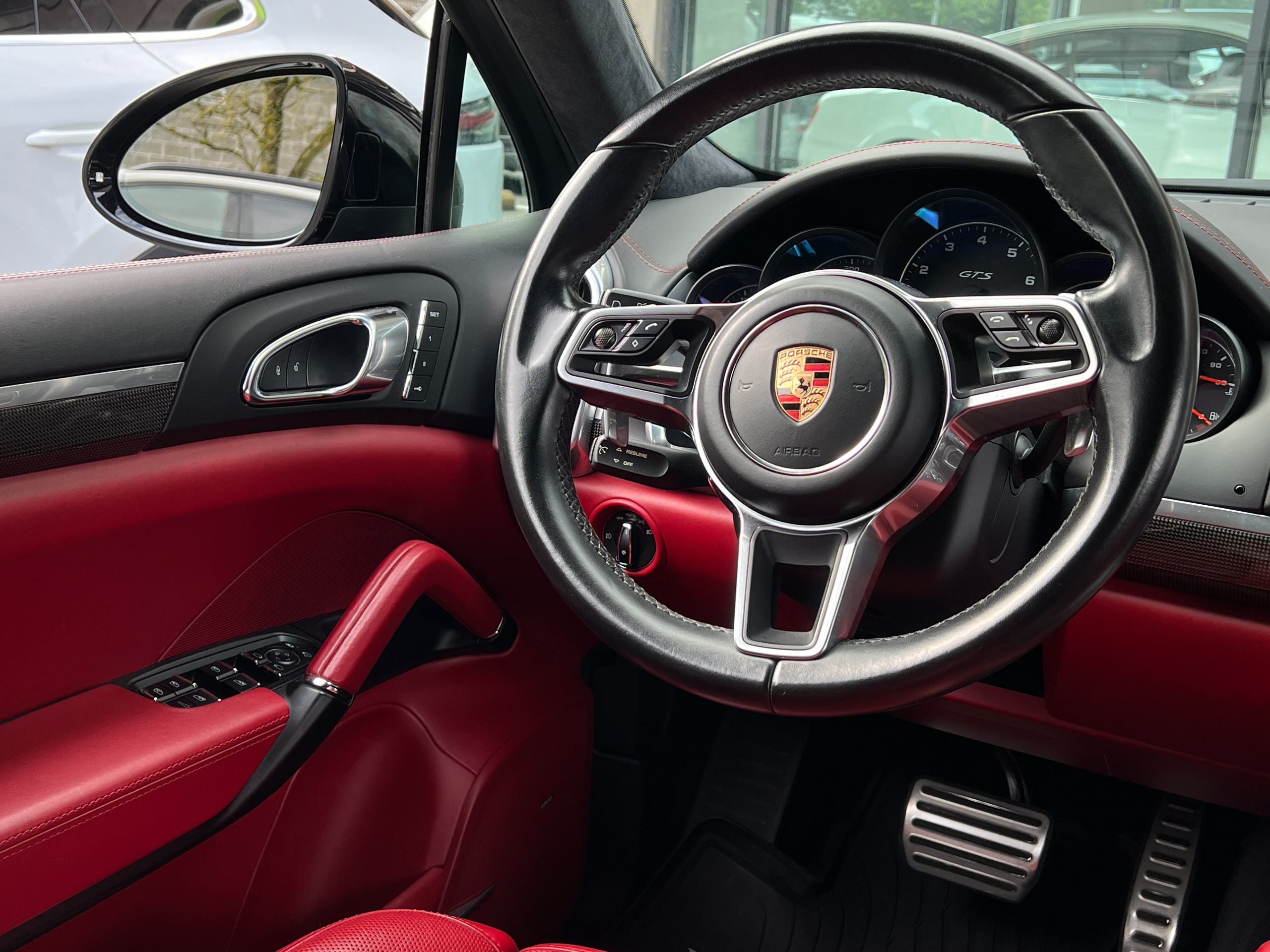 2017 Porsche Cayenne GTS - Image 13